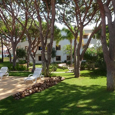 Jardins Da Falesia מלון דירות
