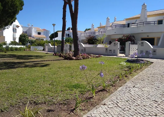 Jardins Da Falesia Aparthotel