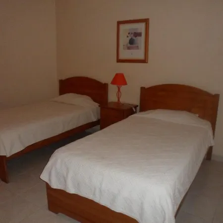 公寓式酒店 Jardins Da Falesia 阿尔布费拉